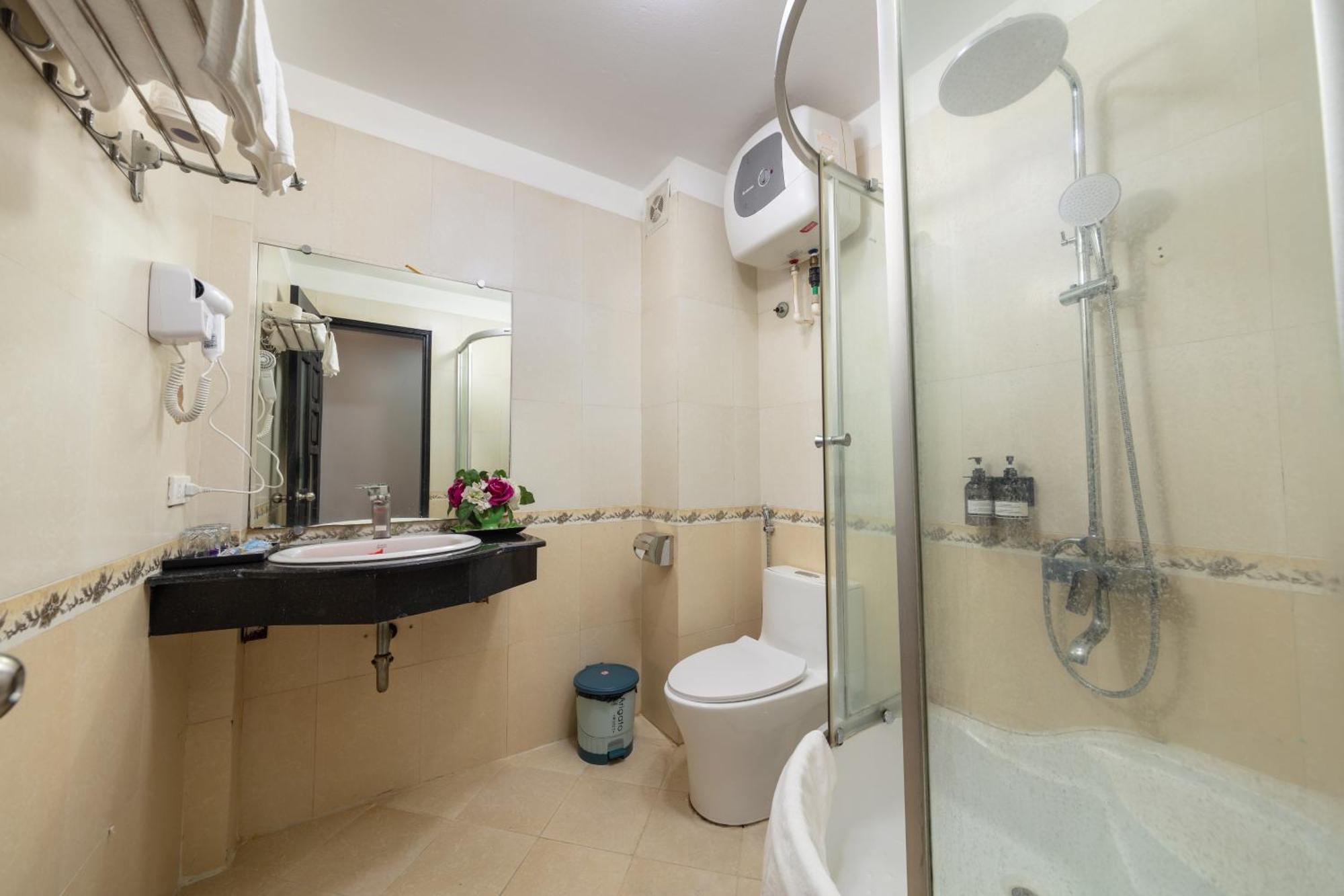 Hanoi Liliane Hotel And Travel Exterior photo